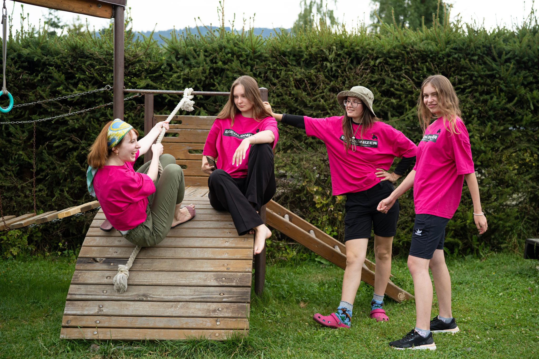 Деколонізація — набування власного незалежного голосу