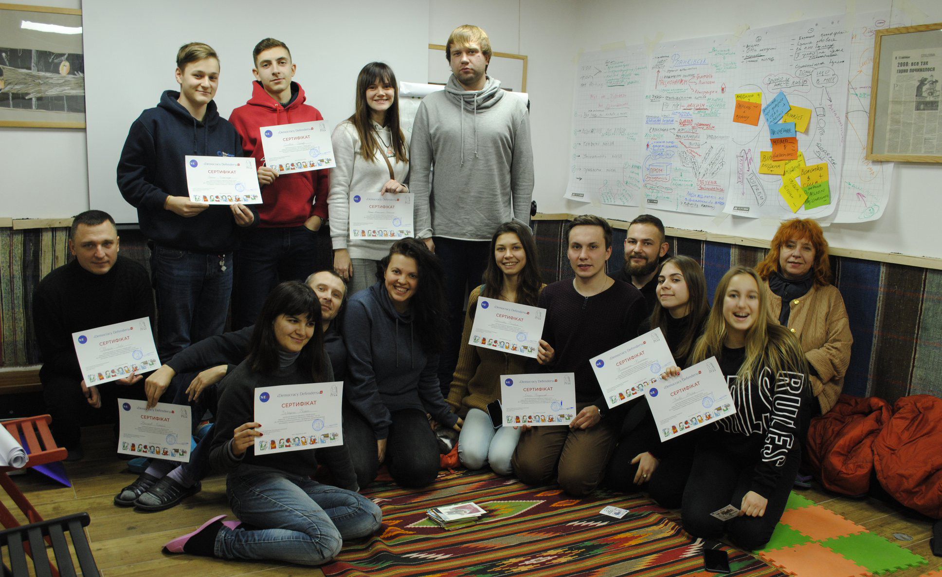 Соціальні дослідження та експерименти влаштували захисники/ці демократії в Івано-Франківську