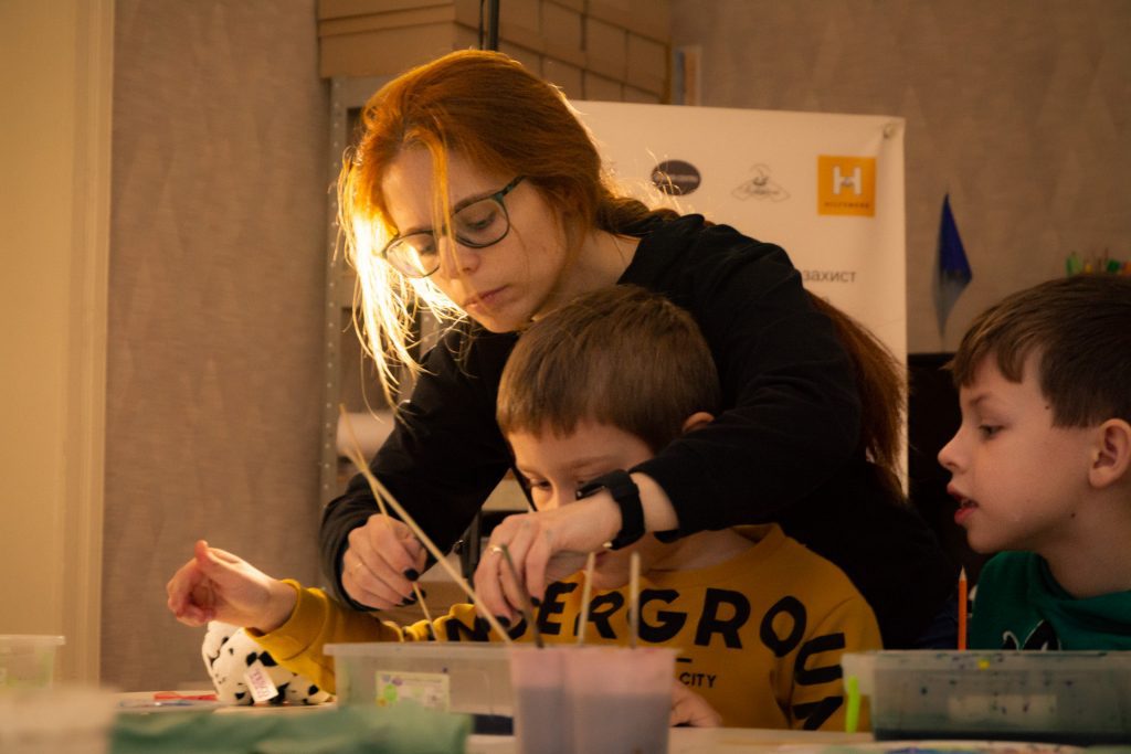 Пліч-о-пліч: психологічна та соціальна підтримка 