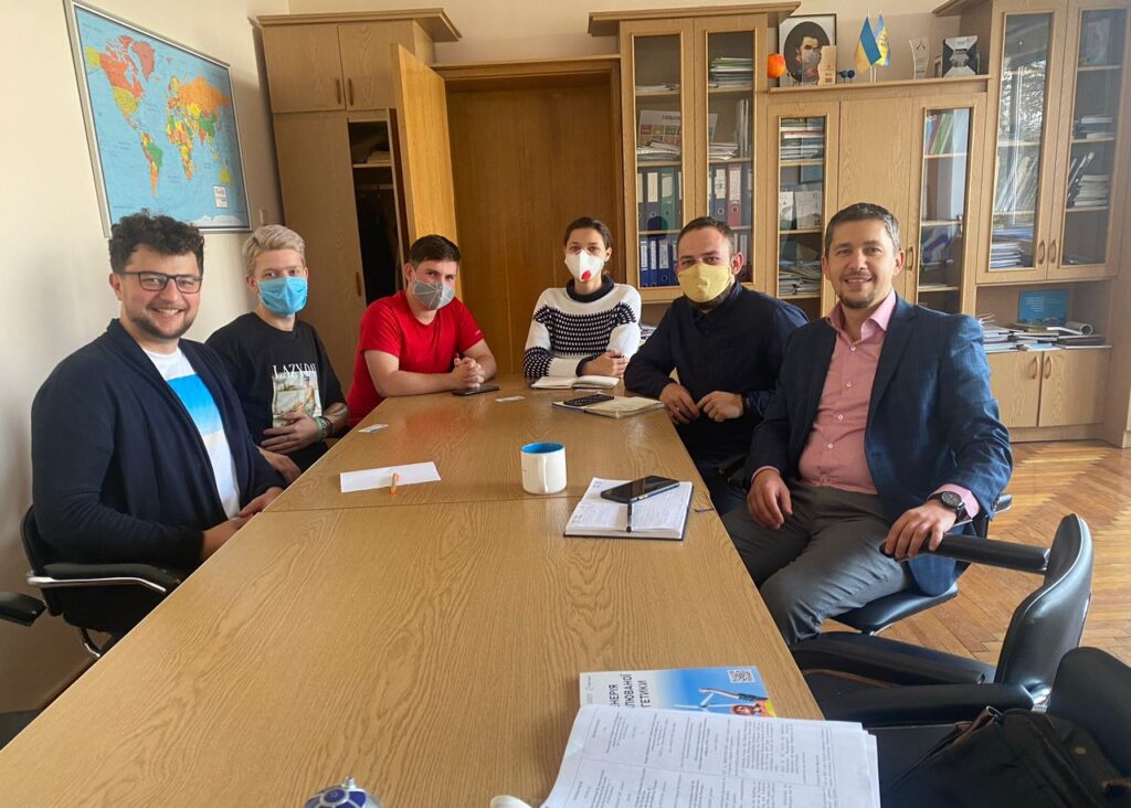 Ми посилено готуємось до онлайн марафону